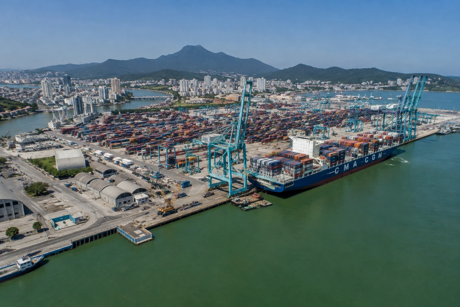 Container cranes and container stacks at the Port of Itajaí, Brazil, representing the proposed ITJ01 container-terminal lease consultation.